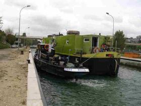 REMORQUAGE FLUVIAL